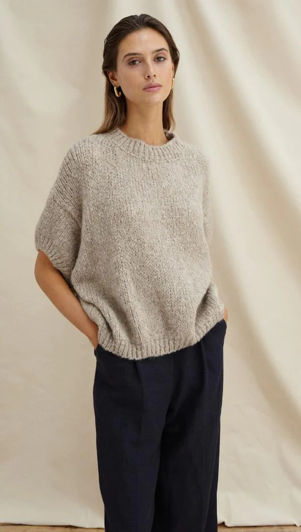 Sleeveless Rosalia Sweater